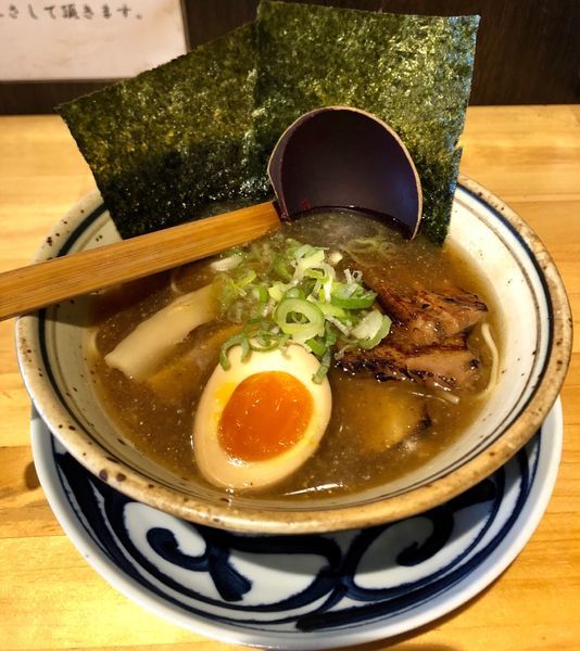 「魚介醤油らーめん (700円)」@華火の写真