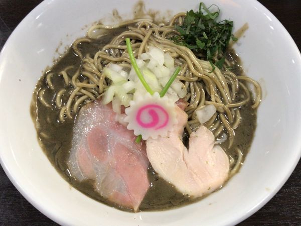 「濃密な煮干しそば＋和え玉」@中華そば いづるの写真