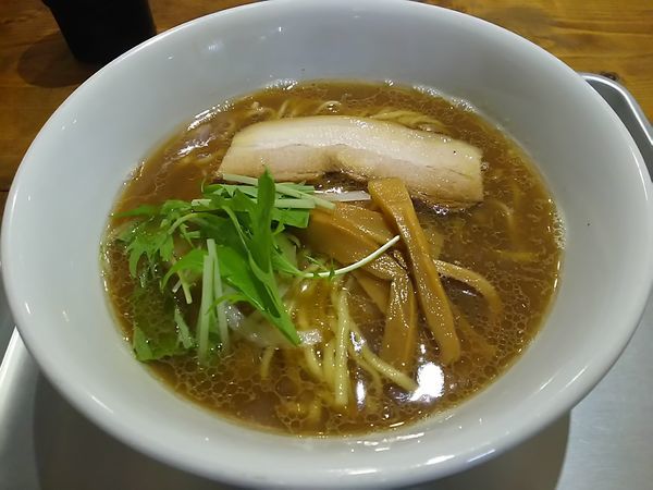 「醤魚らーめん　（㋚券で７５０円→５００円）　※鶏チャー抜き」@らーめん なぶら 京王八王子店の写真