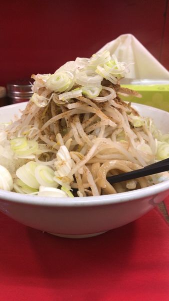 「らーめん＋ネギ」@豚ラーメン 蕨店の写真