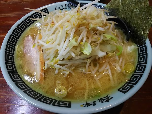 「新化豚骨らーめん (麺大盛り)」@東池袋大勝軒 新化家の写真