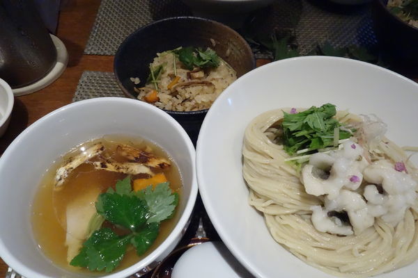 「【三周年記念】秋鱧と松茸の塩つけそば＋土鍋で炊いた松茸ご飯」@生粋 花のれんの写真