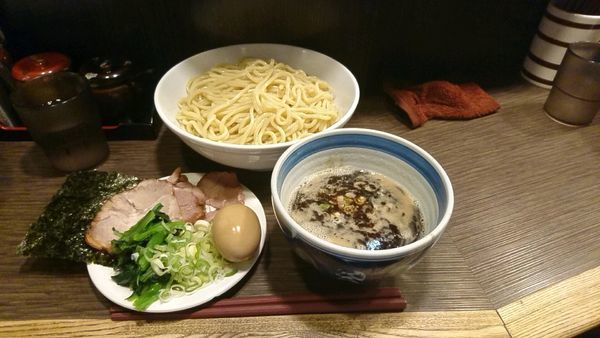 「特製つけ麺 黒」@戯拉戯拉の写真