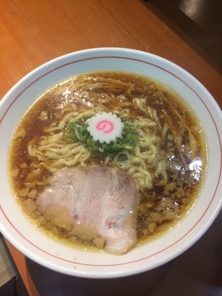 「中華そば 690円」@横浜中華そば 維新商店の写真