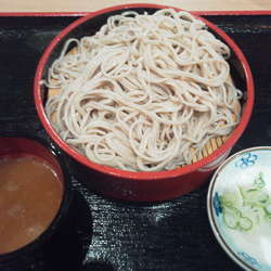 くるみだれそば 700円