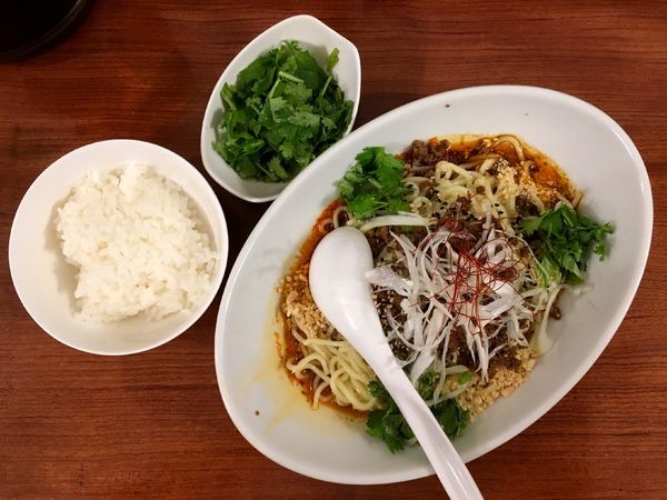 「汁なし担々麺（普辛）＋パクチー＋ライス（ランチサービス）」@SHIBIRE NOODLES 蝋燭屋の写真