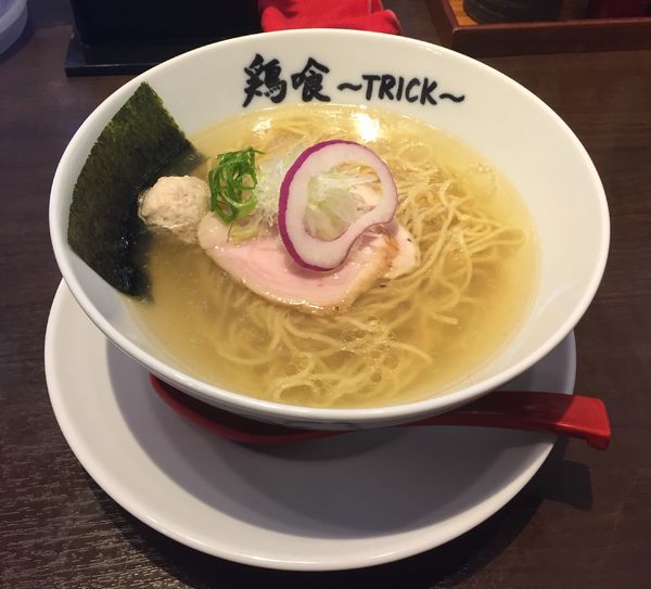 「塩らーめん」@鶏喰～TRICK～の写真