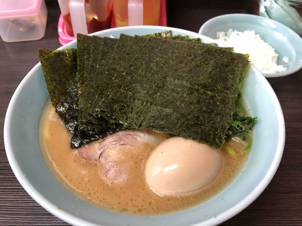「味玉のり増しらーめん」@横浜家系らーめん 大久保家の写真