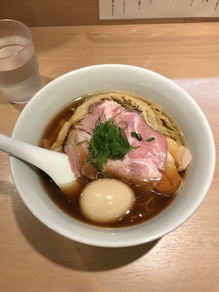 「特製醤油ラーメン」@らぁ麺 はやし田 新宿本店の写真