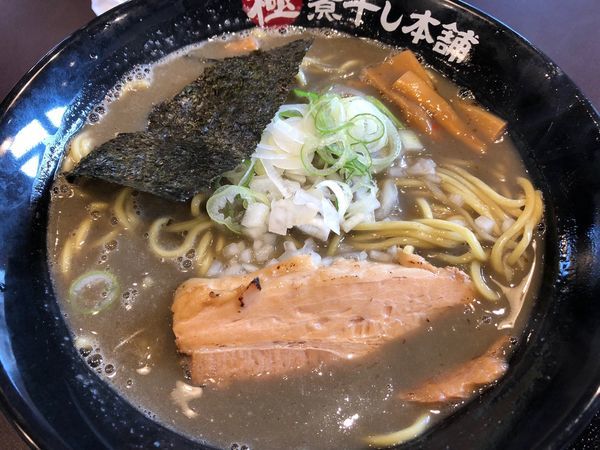 「極濃煮干し豚骨ラーメン 780円」@極煮干し本舗 蘇我店の写真