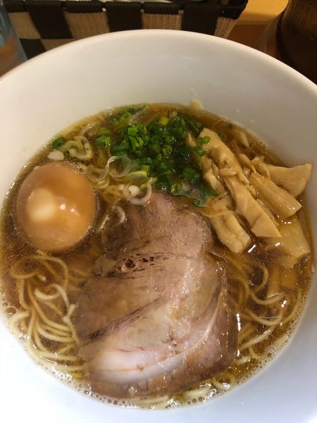 「醤油 味玉」@ラーメン大木戸の写真