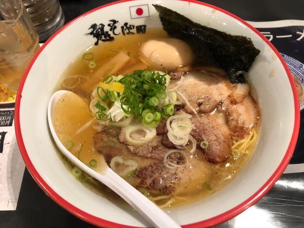 「鬼そばチャーシュー麺＋味玉」@鬼そば 藤谷の写真