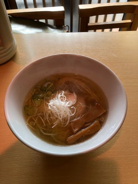 「塩らーめん」@らーめん芝浜の写真