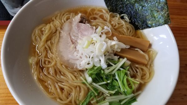 「あご出汁醤油ラーメン大盛」@我流麺家～JIN～の写真