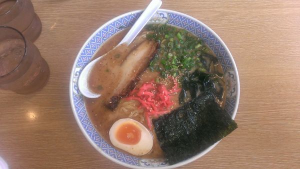 「まーゆとんこつラーメン」@らーめん花樂 中津店の写真