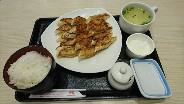 「ぎょうざ定食　６３７円」@長崎ちゃんぽん リンガーハット 千葉海浜幕張店の写真