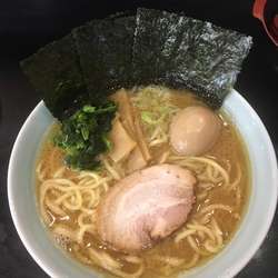 醤油ラーメン大＋味玉 ¥900