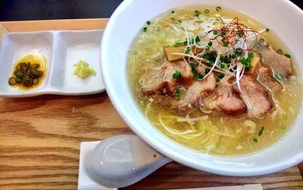 「叉焼麺」@豚骨清湯・自家製麺 かつらの写真