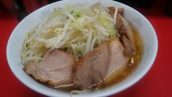 「小豚、麺バリカタ」@ラーメン二郎 上野毛店の写真