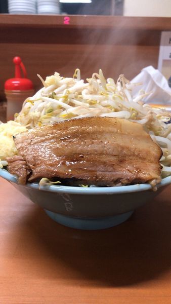 「ラーメン（250gオーション）ヤサイちょいまし、ニンニク」@ラーメン ジライヤの写真