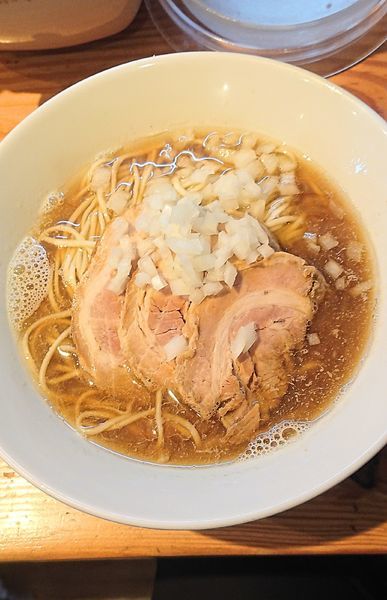 「煮干しらーめん&チャーシュー」@らーめん芝浜の写真