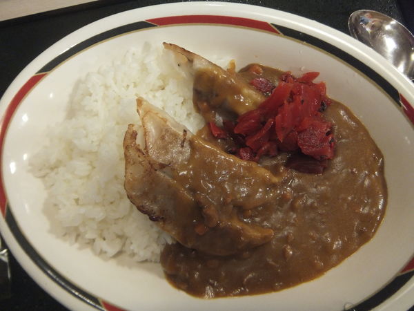 「ぎょうざカレー辛口420円」@みよしの 厚別東店の写真