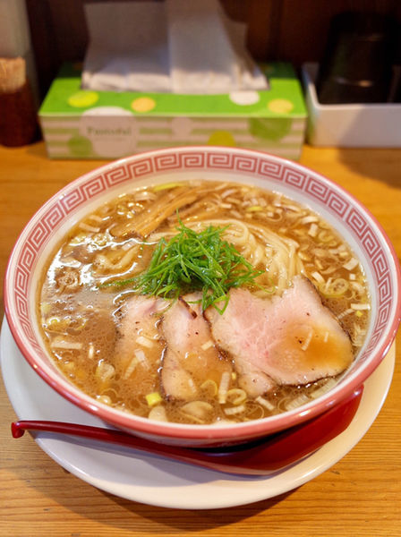 「‪醤油そば…770円‬」@麺切り 白流の写真