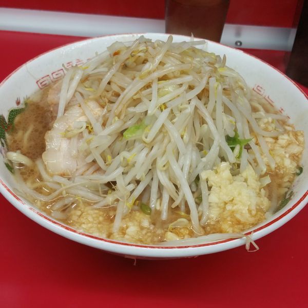 「ラーメン豚入り豚５枚（麺半分）」@ラーメン二郎 湘南藤沢店の写真