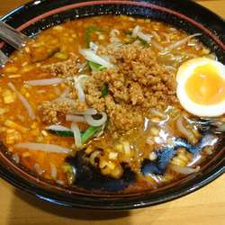 博多豚骨担々麺