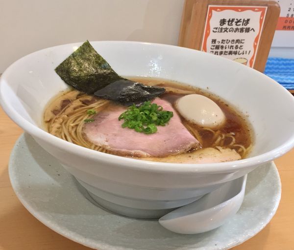 「醤油ラーメン」@麺屋BISQの写真