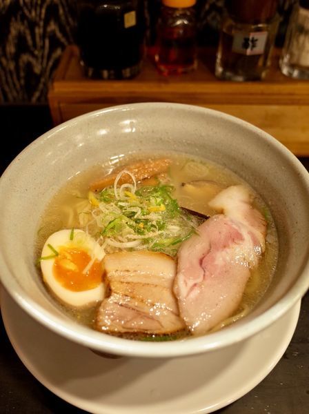 「貝香る潮sioそば…850円‬」@らー麺 潮騒の写真