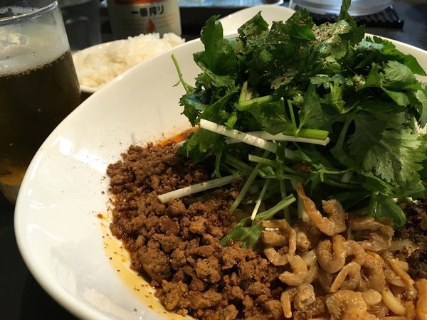 「キリン一番搾り生中瓶→汁なし担々麺＋パクチー＋小ライス」@タンタンタイガー 中野店の写真