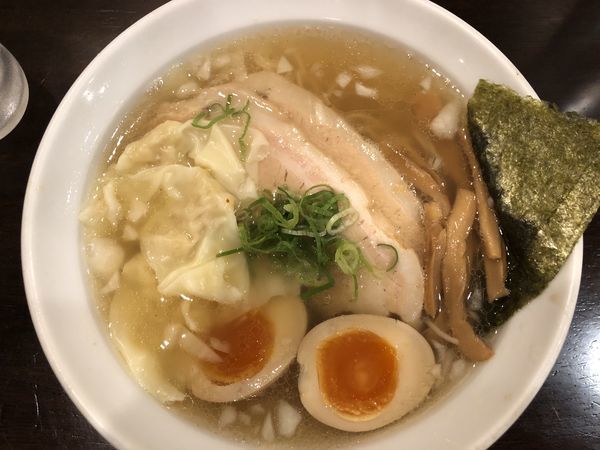 「特製塩らぁめん」@ラーメン 月麺の写真