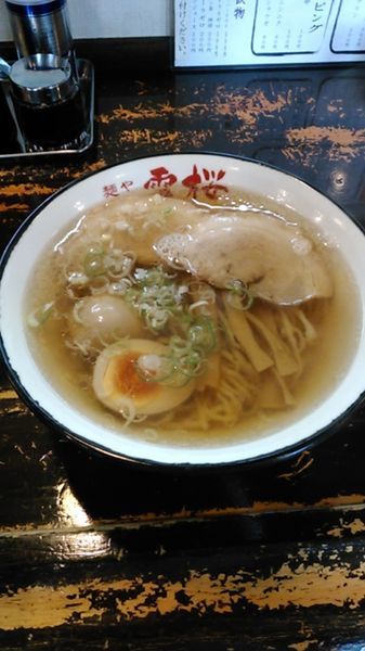 「らーめん　680円　味付け卵　120円」@麺や 雷桜の写真