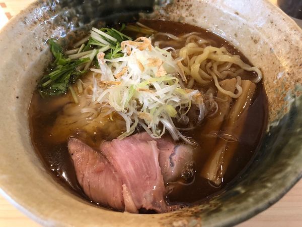 「焼きあご塩らー麺800円」@焼きあご塩らー麺  たかはし 歌舞伎町店の写真