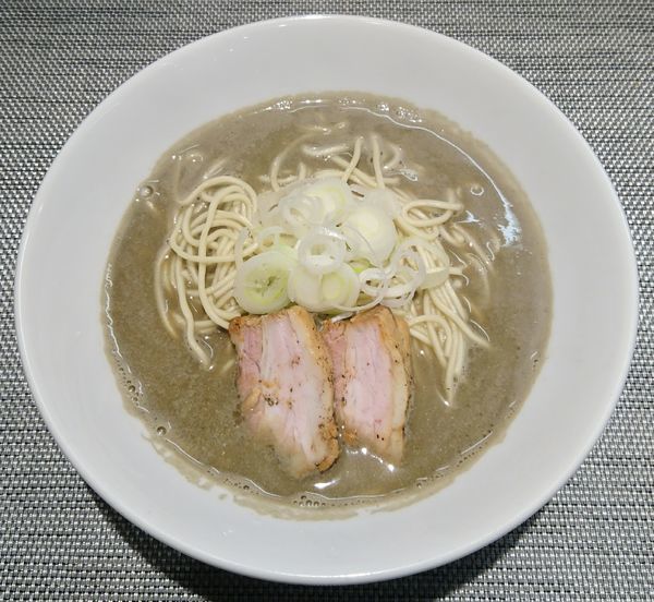 「【限定】日本三大地鶏の煮干しそば＋和え玉(三大地鶏油MIX)」@煮干乱舞の写真