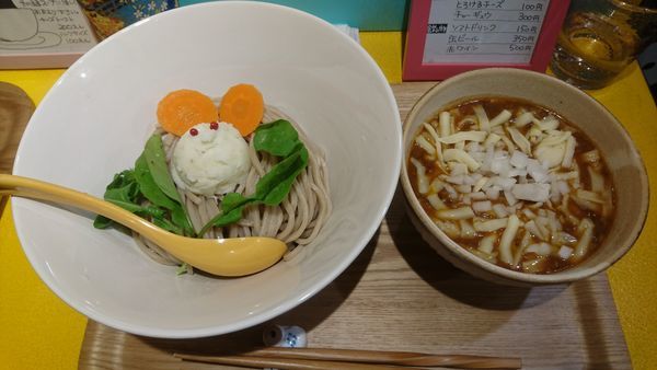 「ビーフつけ麺(並)＋とろけるチーズ」@ビーフラーメン&つけ麺 シゲジンの写真