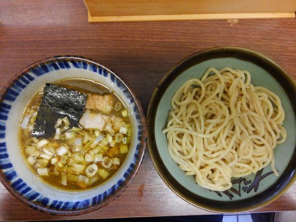 「つけ麺一番搾り￥800並盛り200グラム」@つけめん 三三㐂の写真