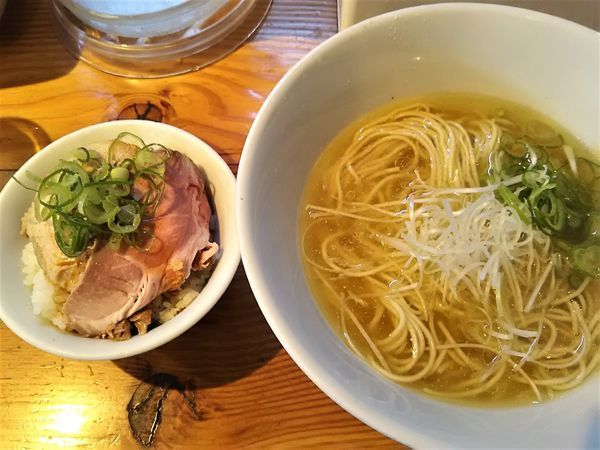 「朝ラー定食（塩）￥702」@らーめん芝浜の写真