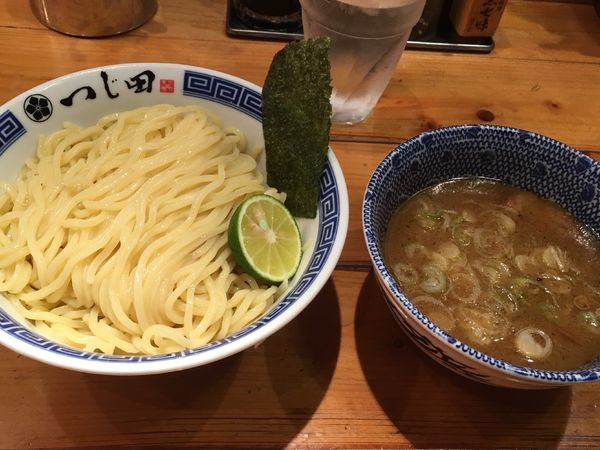 「濃厚つけ麺」@つじ田 神田御茶ノ水店の写真