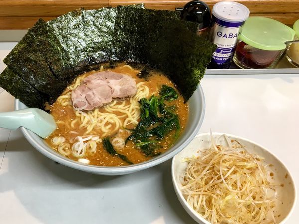 「味噌(大)＋ネギ＋のり＋小ライス」@ラーメン屋 けんの写真