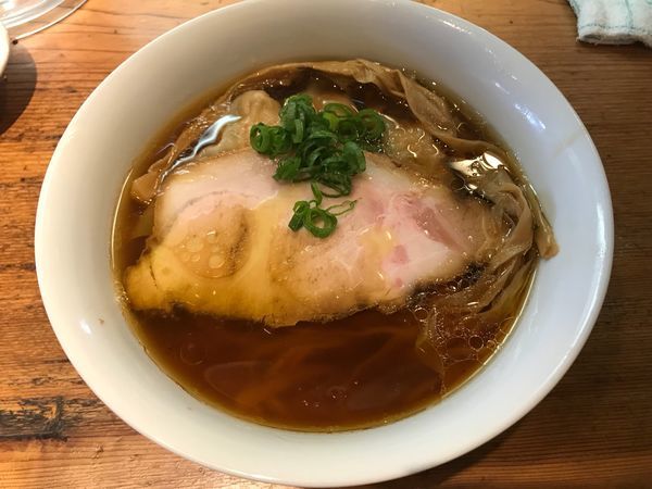 「ワンタン醤油ラーメン」@ラーメン屋 トイ・ボックスの写真