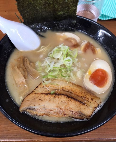 「味玉豚骨正油ラーメン」@いちもん軒の写真