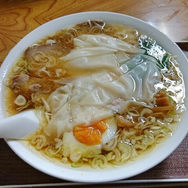 「チャーシューワンタンメン850」@さくらい食堂の写真