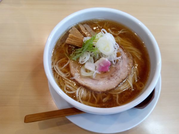 「醤油らーめん」@麺処 春の風の写真