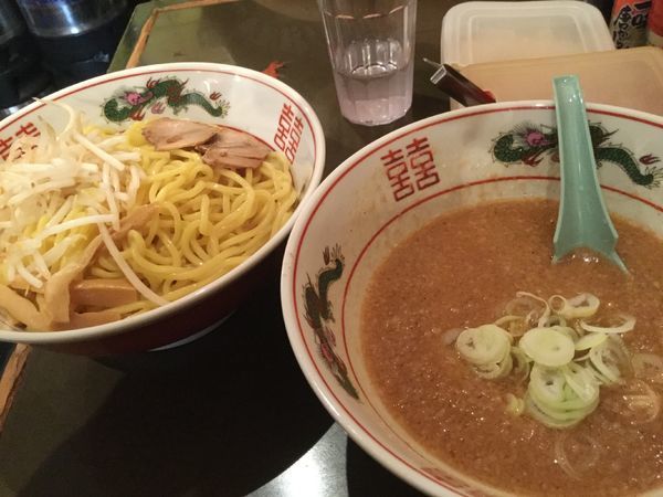 「つけ背油そば780円」@東京屋台らーめん 翔竜 北千住駅前店の写真