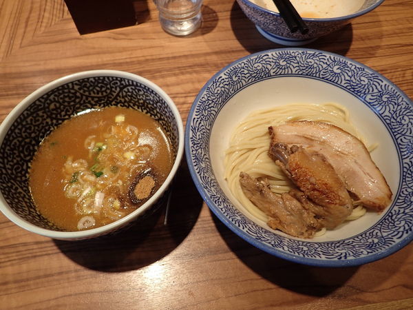 「10月火曜日限定つけ麺」@ラーメン燈郎の写真