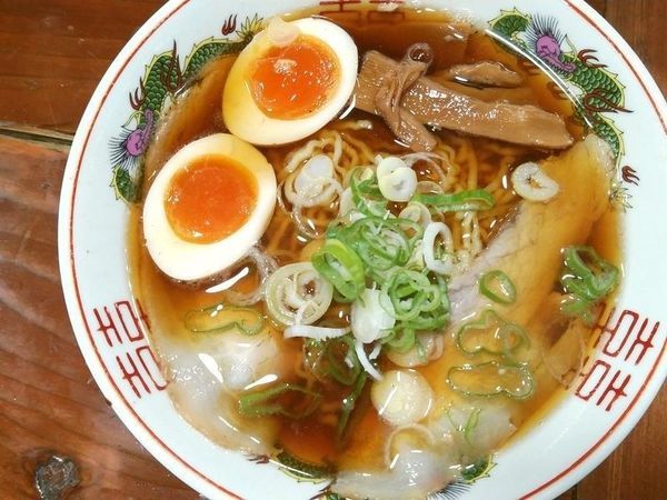 「あっさり（縮れ麺）＋味玉」@長尾中華そば 東京神田店の写真