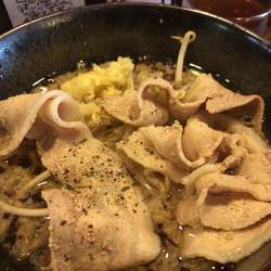 ど根性醤油 700円 肉増し 180円