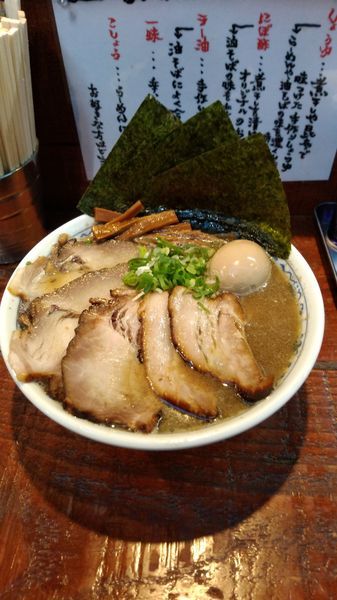 「煮干しそば全部のせ大盛(1100円)」@初代青樹の写真